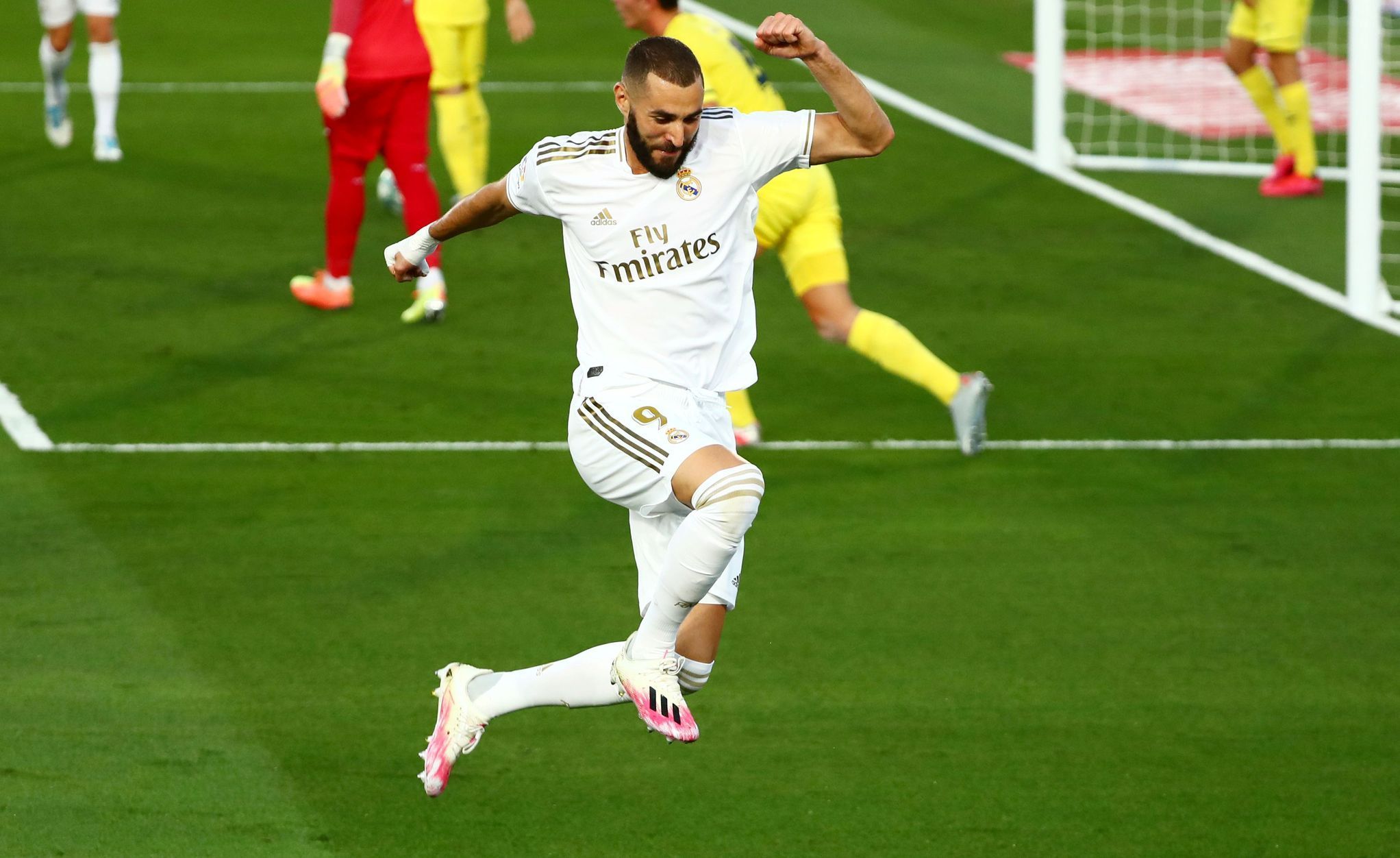 Real Madrid slaví zisk 34. titulu ve španělské lize, Karim Benzema, Real Madrid - Villareal