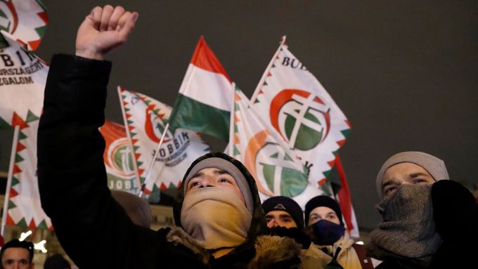 Protest v Maďarsku proti tzv. otrockému zákonu.