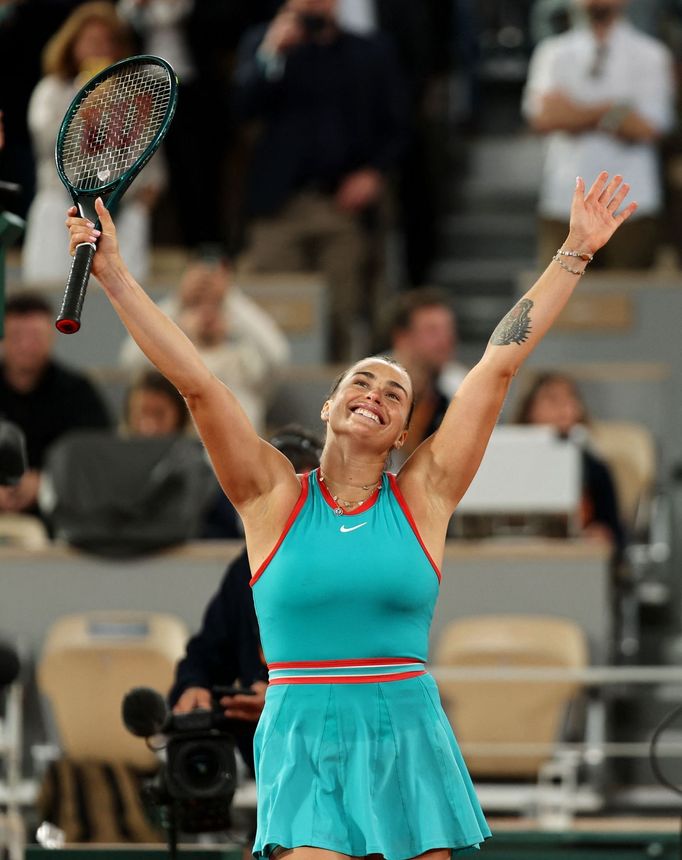 Aryna Sabalenková - Iga Šwiateková, semifinále French Open 2025