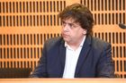 Za výrok o "neexistujícím pseudokoncentráku" potvrdil soud exposlanci SPD podmínku
