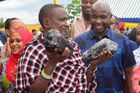 Šťastný horník z Tanzanie našel dva vzácné drahokamy, prodal je za 81 milionů