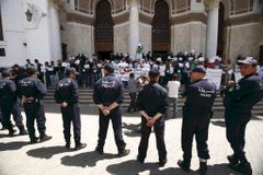 Alžírská armáda hlásí tři zabité islamisty, několik dalších zajala
