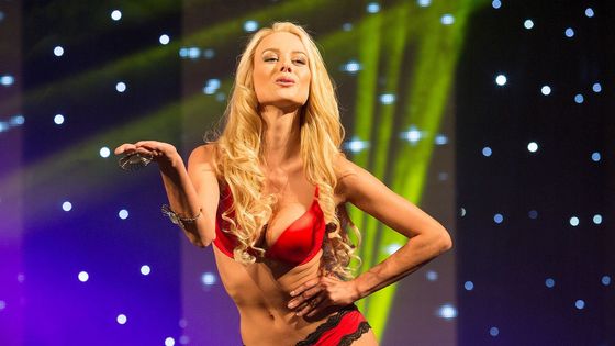 V Plzni se volila první Česko-Slovenská Miss. Nechyběla promenáda v plavkách ani Bond