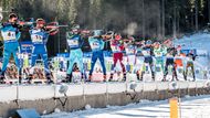 Michal Šlesingr musel na prvním úseku třikrát dobíjet a štafetu předal na osmém místě.