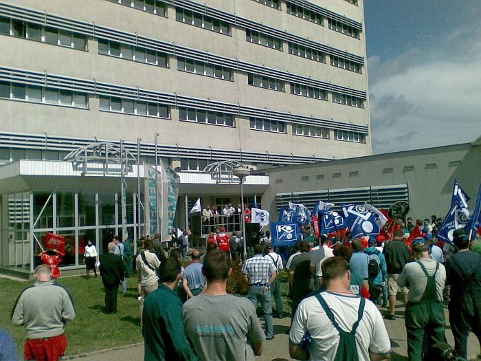 Demonstrace odborářů Siemens