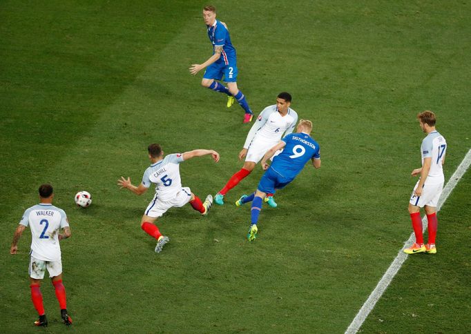 Euro 2016, Anglie-Island: Kolbeinn Sigthórsson dává gól na 1:2