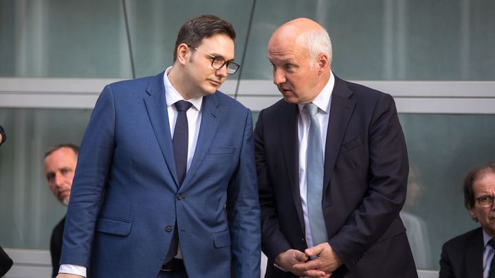 Fischer se obořil na Lipavského. Jako by na ministerstvu nepracovali, stěžuje si