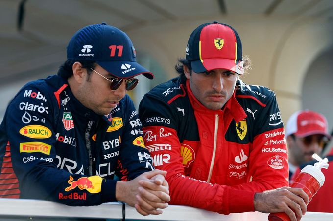 Sergio Pérez, Red Bull a Carlos Sainz junior, Ferrari