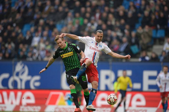 Hamburk vs. Mönchengladbach: Petr Jiráček a André Hahn