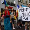 Pro a protiislámské demonstrace v centru Prahy 18.7. - finální foto