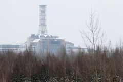 Hotovo, dělníci dokončili první část krytu Černobylu