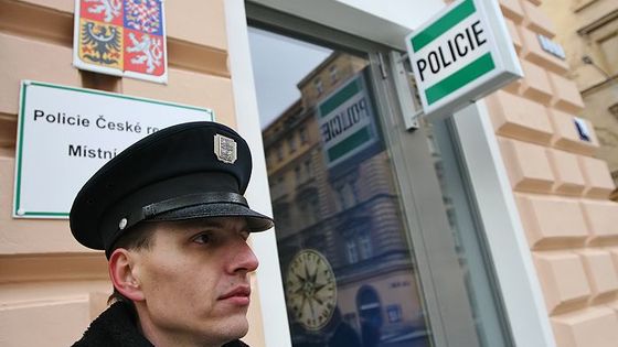 Pojďte s námi na policejní stanici. Už nemá strašit