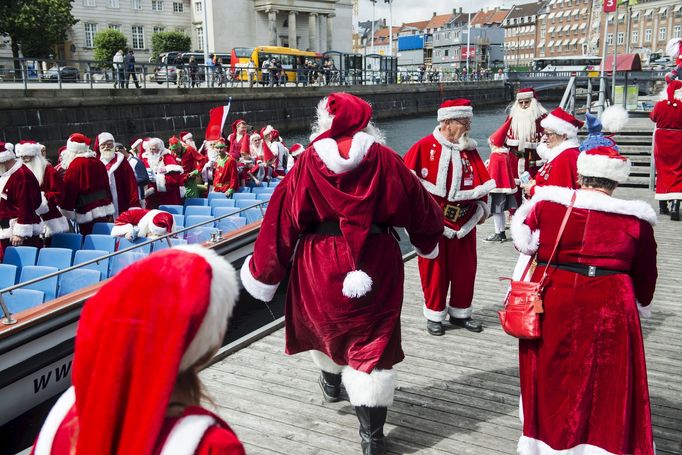 Světový konkres Santa Clausů 2015 v Copenhagenu