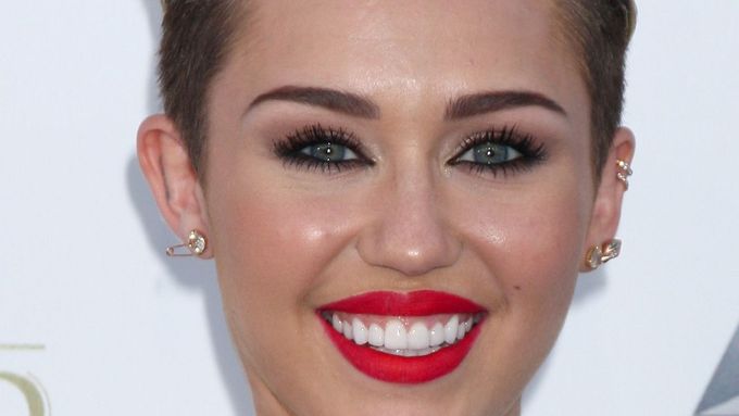 Zpěvačka Miley Cyrusová.