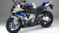 BMW HP4, což je speciálně vylepšený model S 1100RR, získalo nejvíce hlasů v kategorii sportovní silniční motocykly. Útroby jsou doslova nacpané elektronikou a podvozek má kvalitnější komponenty.Elektronikou řízený podvozek umí při jízdě na okruhu v každé zatáčce měnit okamžitě útlumy i předpětí pružin a dokonce se každým ujetým kolem sám učit. Zároveň je k dispozici ABS, ASC a řízení motoru, vše nastavitelné v několika režimech od jízdy na vodě po závodní okruh.