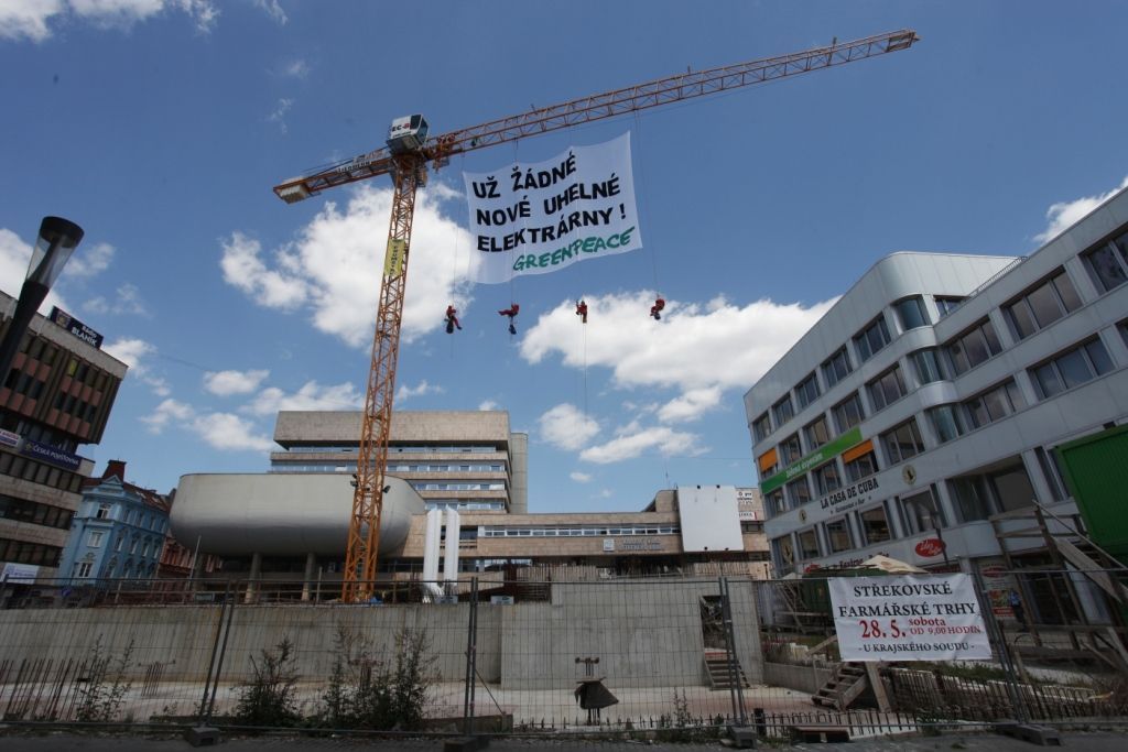 Greenpeace protest proti Prunéřovu