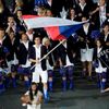 Olympiáda zahájení - Češi - vlajkonoš Petr Koukal