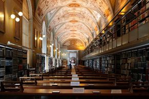 Vatikán otevírá knihovnu. Tu ze Šifry mistra Leonarda