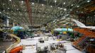 Výroba letadel Boeing 777X v americké továrně ve městě Everett.