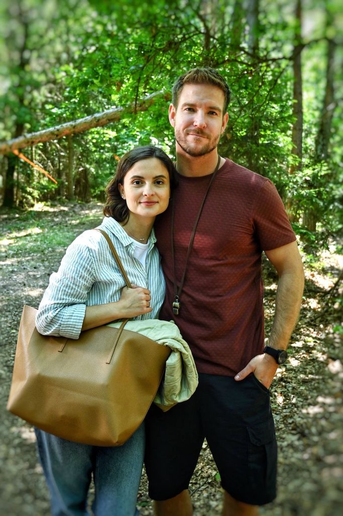 Eva Podzimková a Vladimír Polívka si v nové romantické komedii Naše léto zahráli pár.