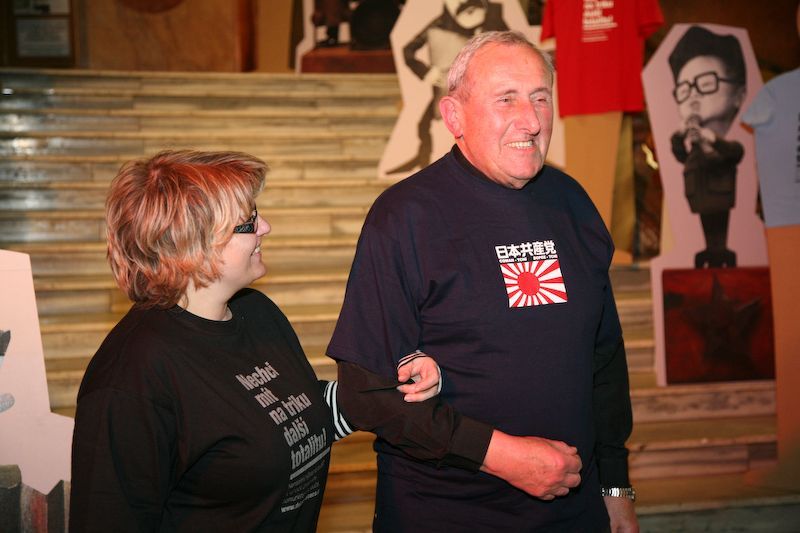 Módní přehlídka politických vězňů