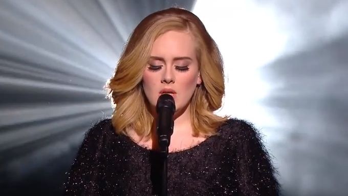 Adele - Hello (Live at the NRJ Awards)