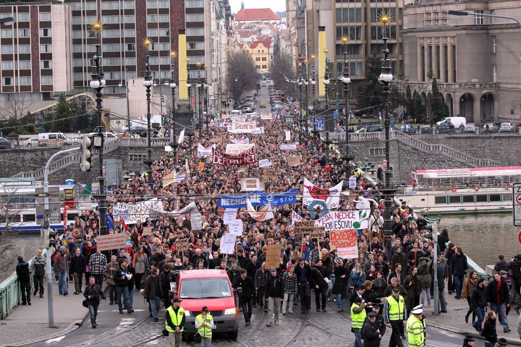 Týden neklidu, demonstrace v Praze