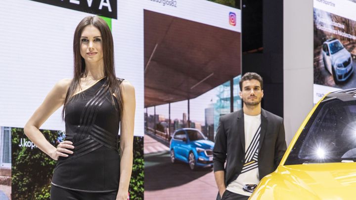 #MeToo dorazilo i do Ženevy: Modelky cudně odhalují jen kolena. Přesto jim to sekne