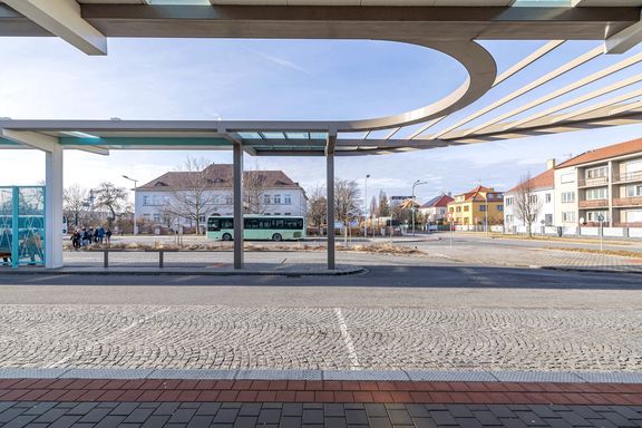 Vizuálně atraktivní je i termínál v Holešově.