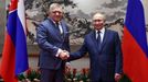Setkání Roberta Fica s Vladimirem Putinem v Pekingu.