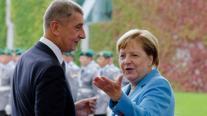 Andrej Babiš a Angela Merkelová na setkání v Berlíně.