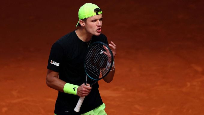 Jakub Menšík, Madrid 2025