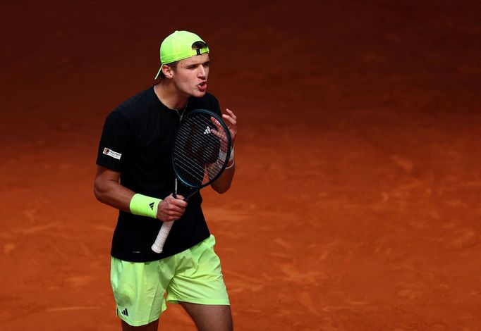 Jakub Menšík, Madrid 2025