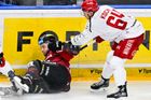 Oceláři vyloupili Prahu. Spartu položilo dlouhé oslabení po faulu kolenem