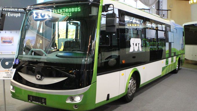 Nový typ elektrobusu SOR EBN 11 má v pražských Holešovicích tuzemskou premiéru.