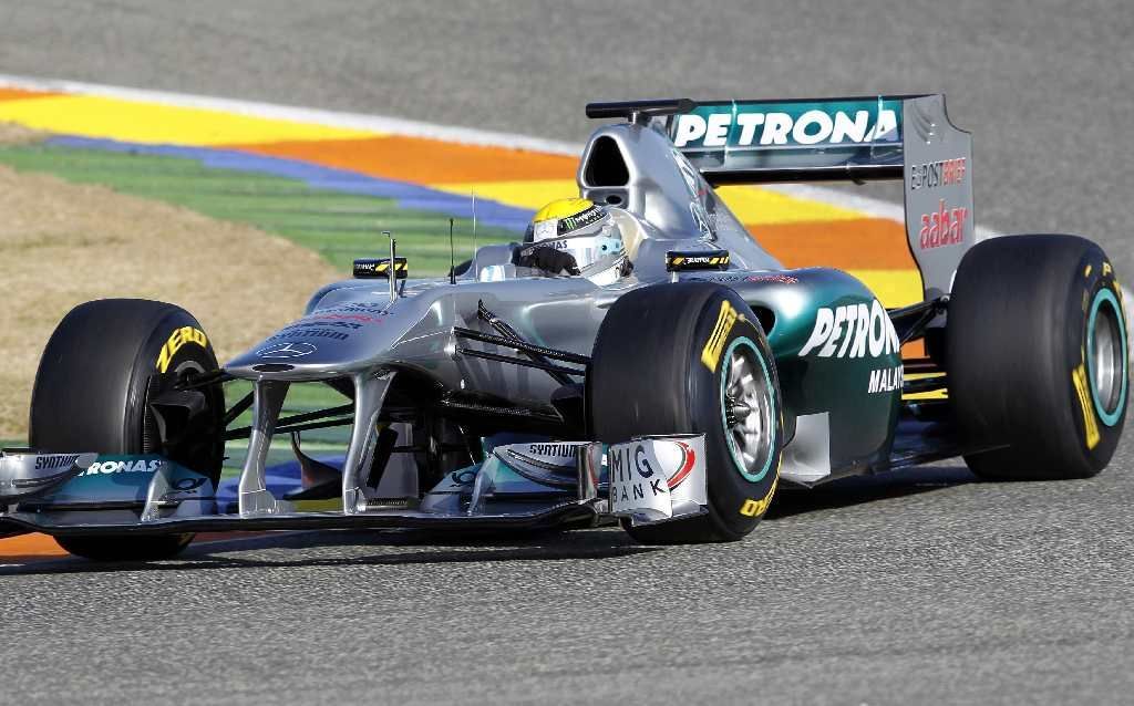 Nico Rosberg testuje nový Mercedes