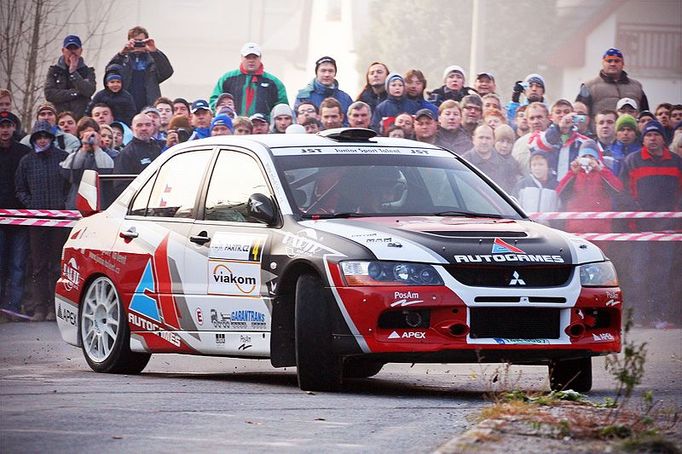 Záběry z Mezinárodní mistrovství České republiky Ecosun Sprintrally ve Vsetíně