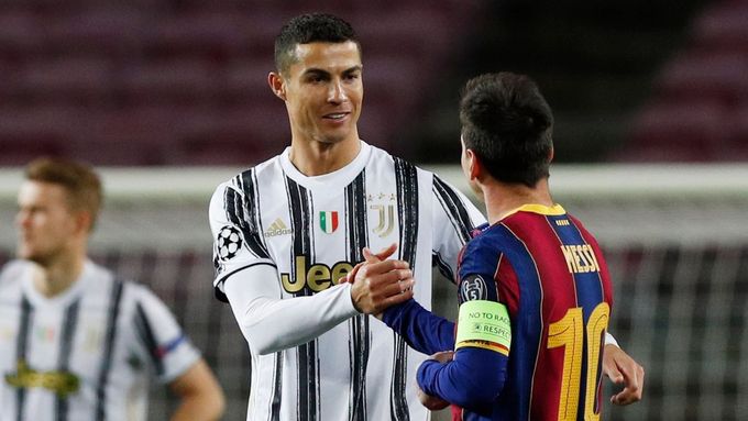 Cristiano Ronaldo a Lionel Messi při úterním utkání Ligy mistrů