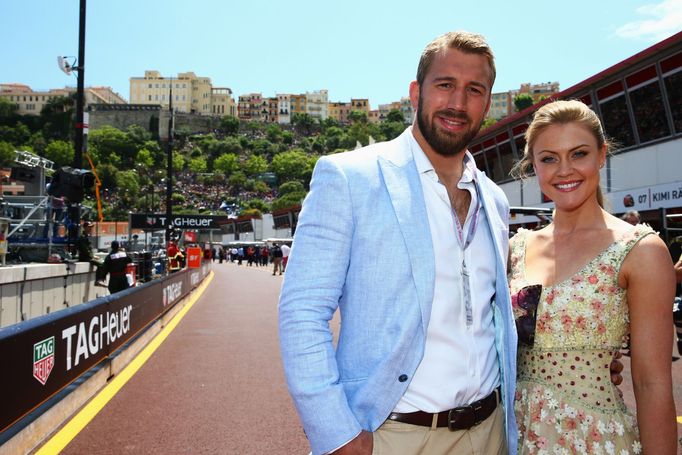 F1, VC Monaka 2015: ragbista Chris Robshaw a zpěvačka Camilla Kerslakeová