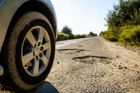 Pirelli spustilo revoluční projekt monitorování silnic. Díky gumám se opraví výmoly
