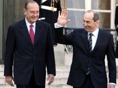 Jacques Chirac a arménský prezident Robert Kočarjan.