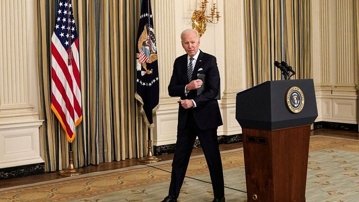 Biden nechce být skromný. S balíkem proti covidu vyráží na "vítězné kolečko" po USA