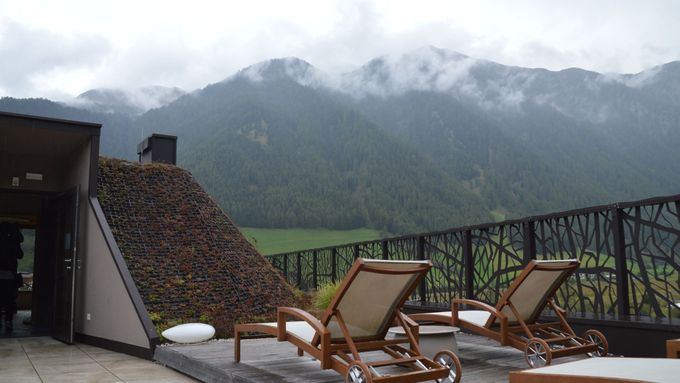 Z hotelu Silena ve Valsu si budou moci čeští reprezentanti vychutnávat pohled na alpské velikány