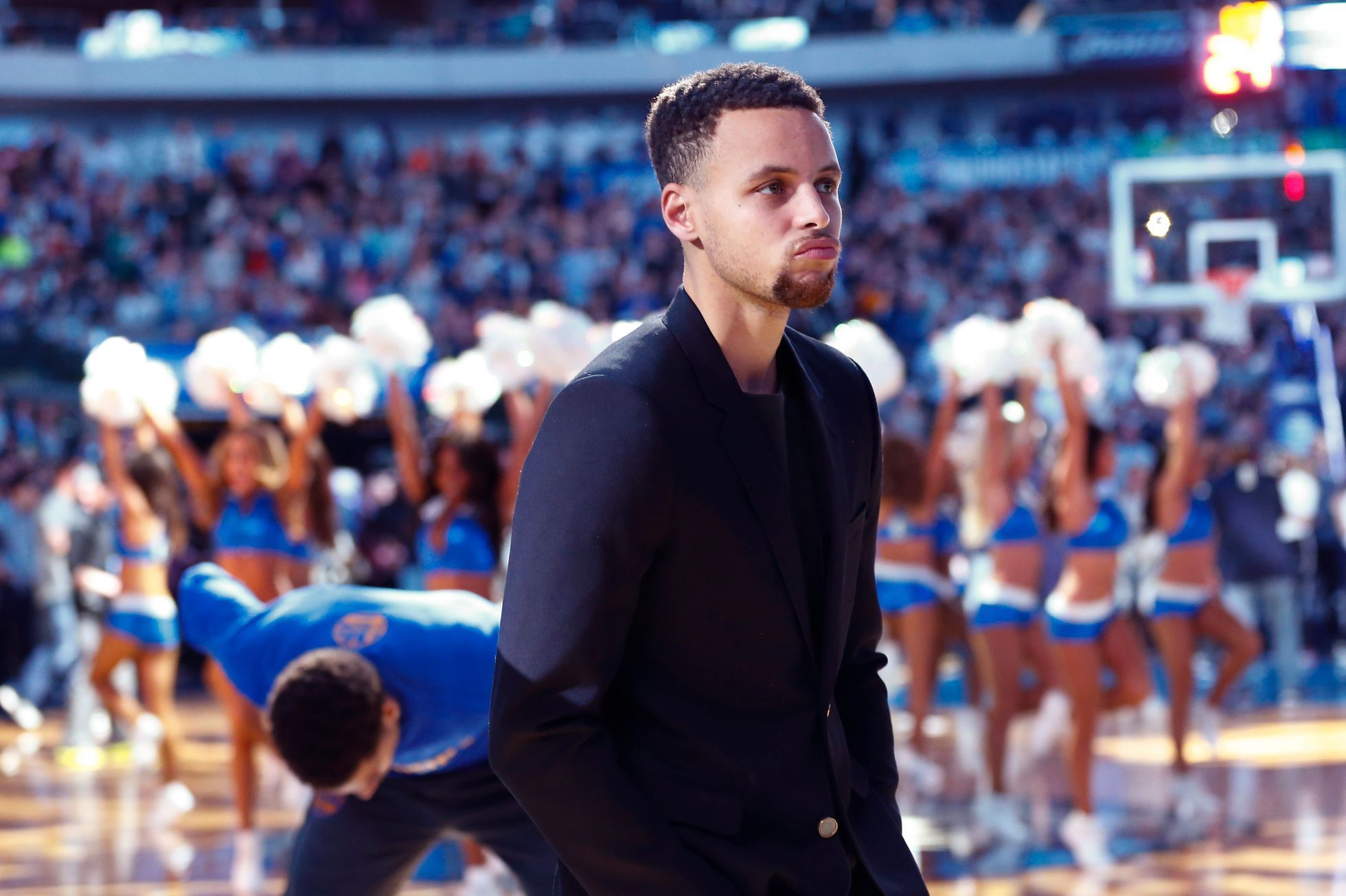Stephen Curry před zápasem Golden State s Dallasem
