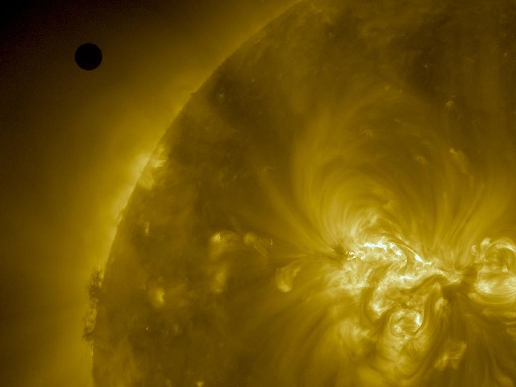 Obrazem: Krása slunečních aktivity na snímcích NASA