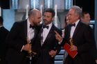 Za trapas se záměnou obálek na Oscarech může PwC. Filmové ceny kritizoval i Trump