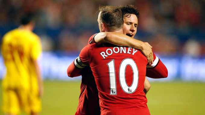 Wayne Rooney je oficiálně novým kapitánem United