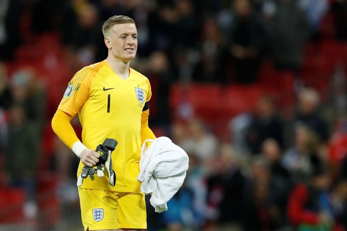 Jordan Pickford v zápase kvalifikace ME 2020 Anglie - Česko.