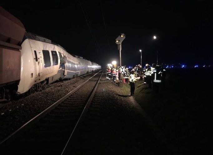 Srážka vlaků poblíž německé obce Meerbusch u Neussu.