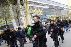 U podezřelých z útoku v Dortmundu nejsou důkazy. Zatčený Iráčan byl ale asi napojený na islamisty